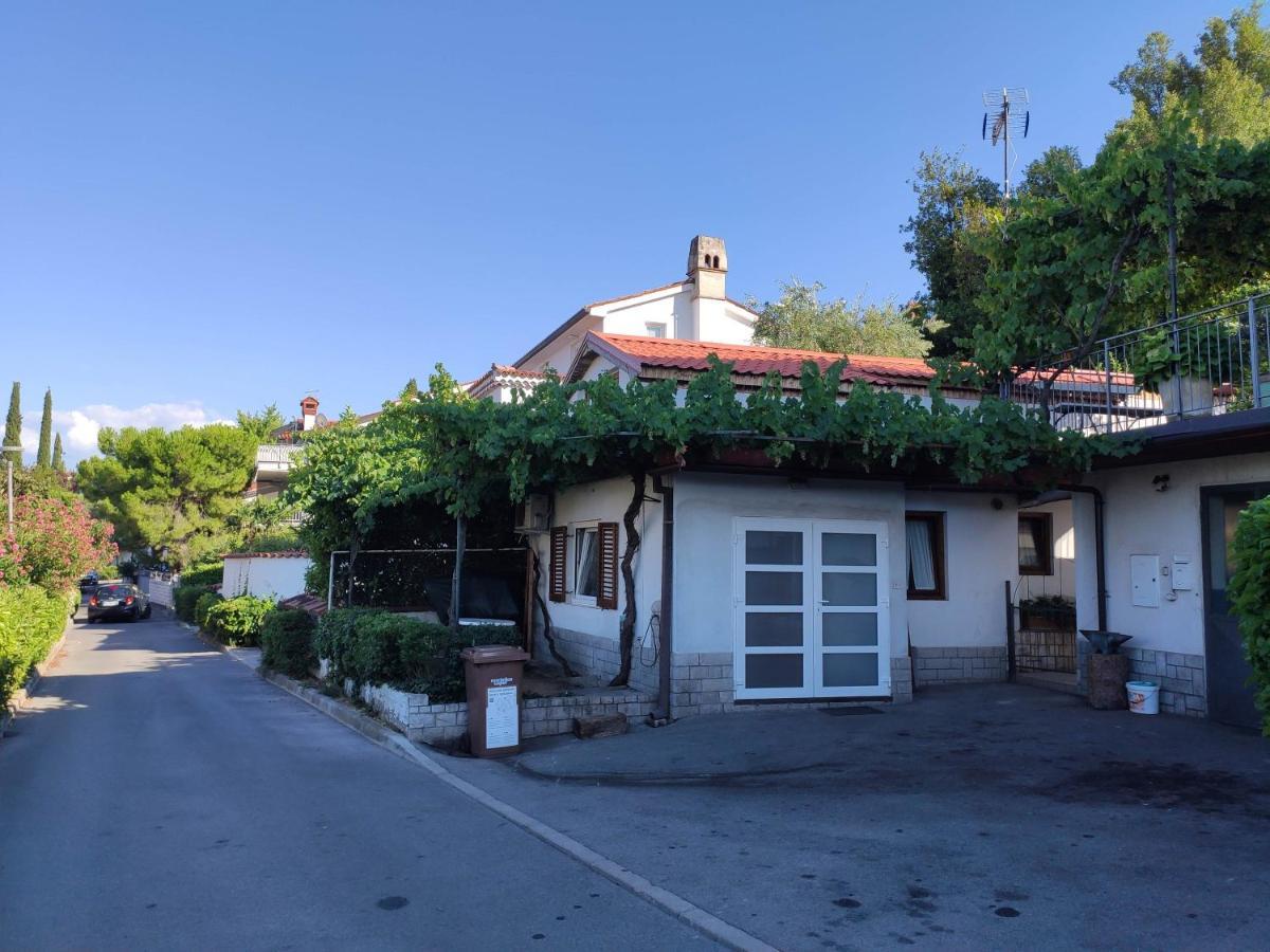 Cute Corner Apartment Koper Bagian luar foto
